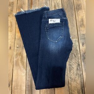 Buckle Black Fit. 53